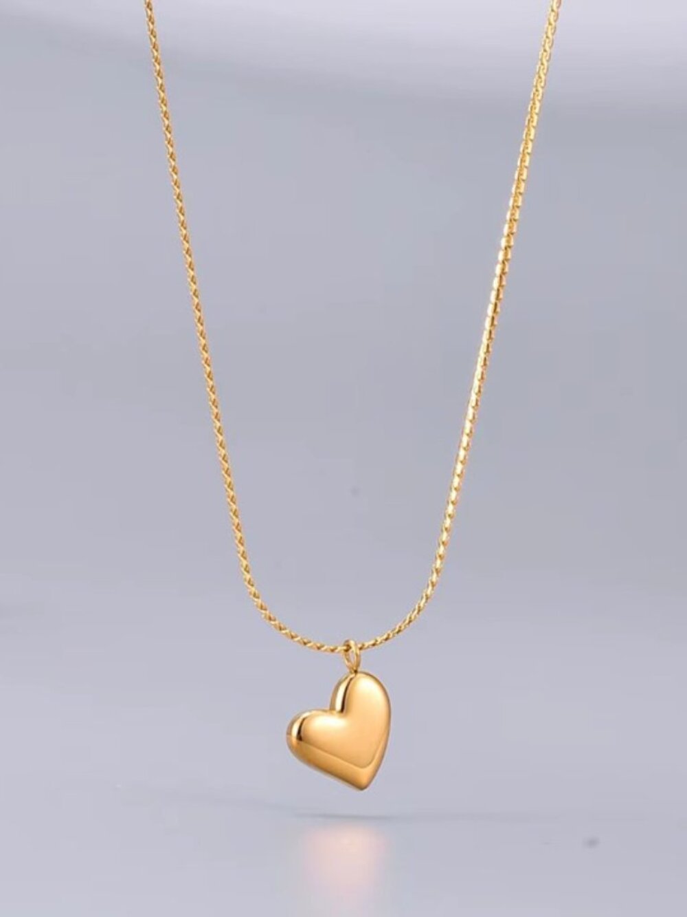 NEW 18K Yellow Gold Asymmetric Heart Pendant Necklace